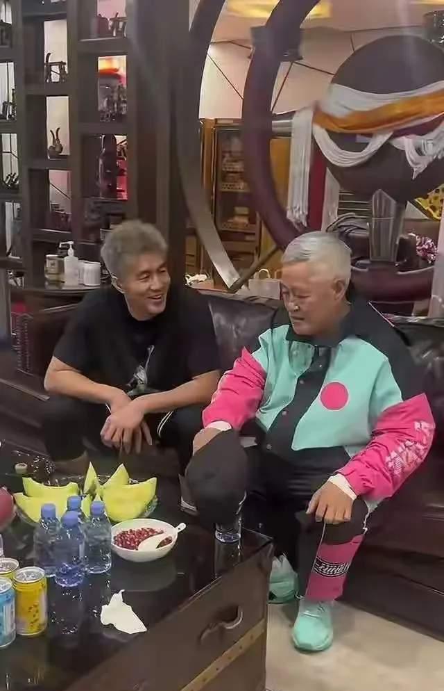 开的他 开的他