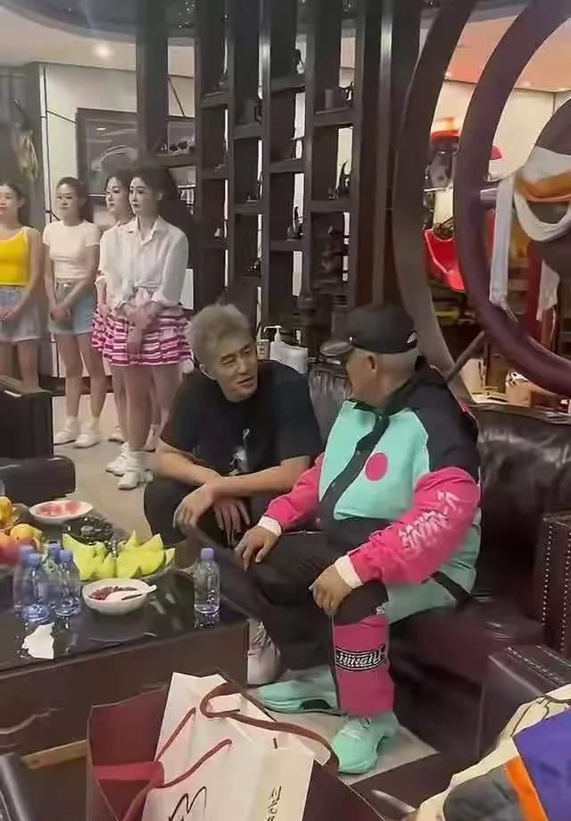 热议 热议