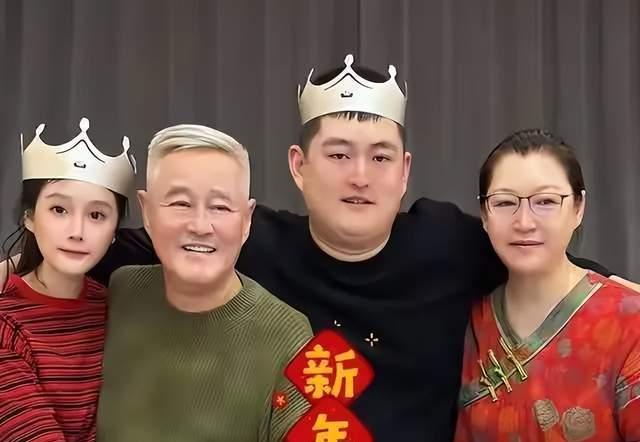 entit, 色红润 entit, 色红润